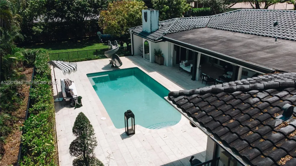 16241 W Troon Cir Miami Lakes, FL 33014