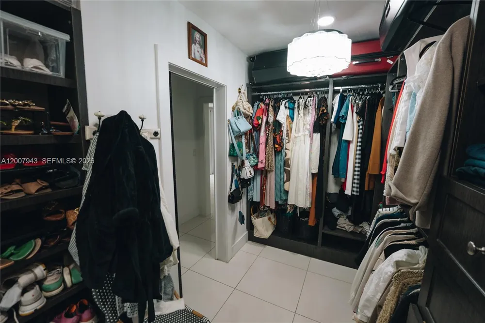 16241 W Troon Cir Miami Lakes, FL 33014