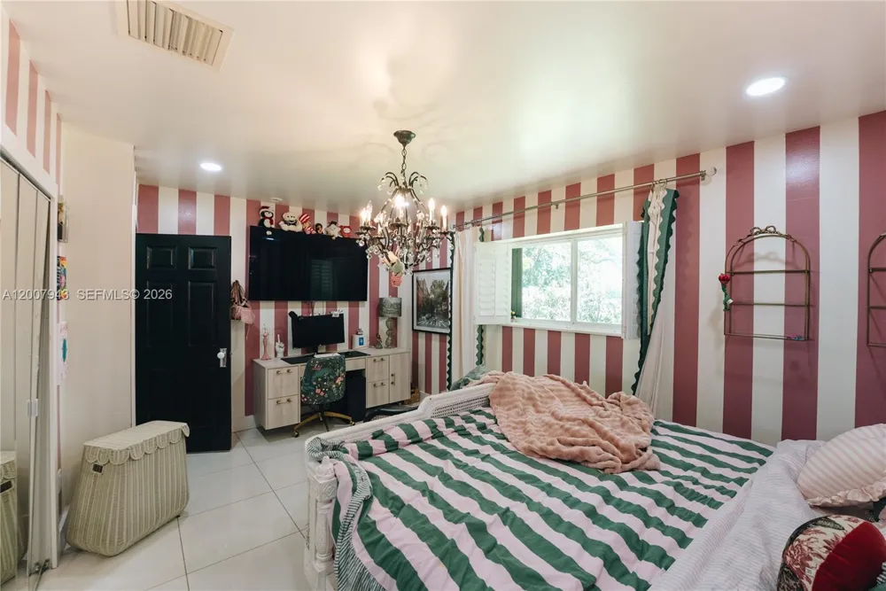 16241 W Troon Cir Miami Lakes, FL 33014