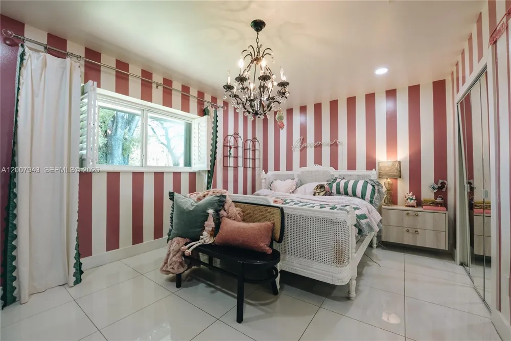 16241 W Troon Cir Miami Lakes, FL 33014