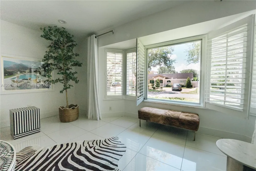 16241 W Troon Cir Miami Lakes, FL 33014