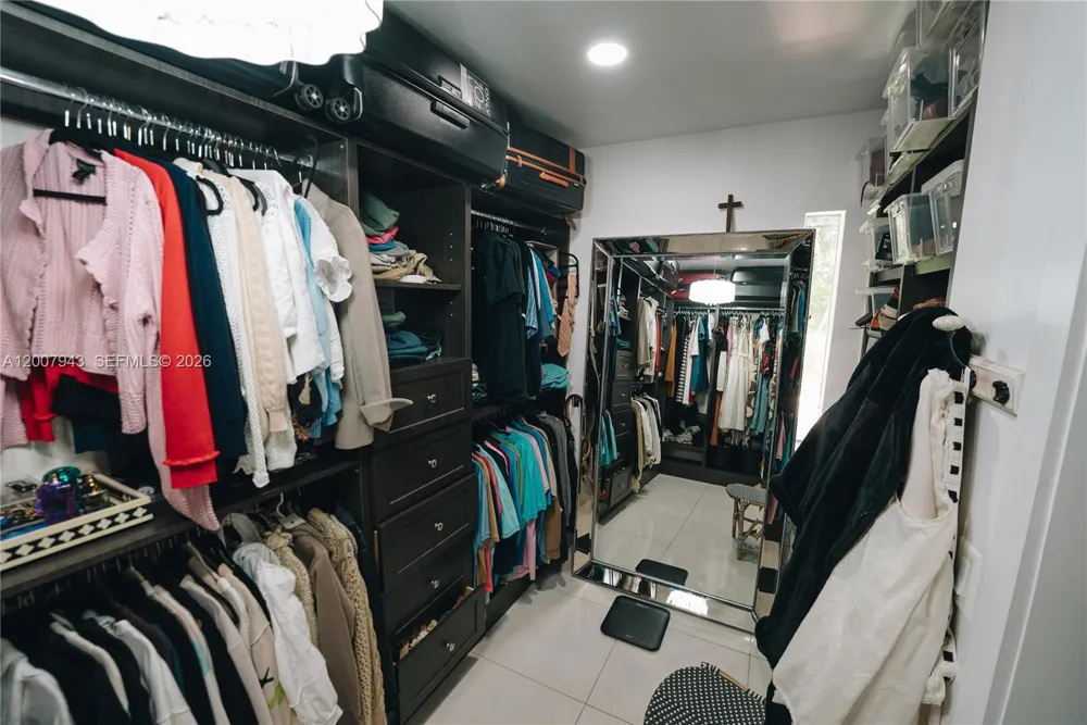 16241 W Troon Cir Miami Lakes, FL 33014