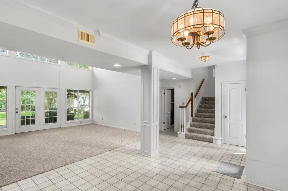 11115 Shady Hollow Drive Austin, TX 78748