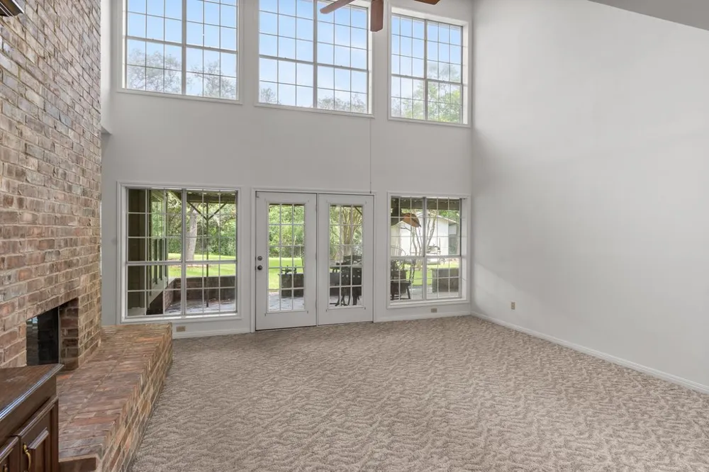 11115 Shady Hollow Drive Austin, TX 78748