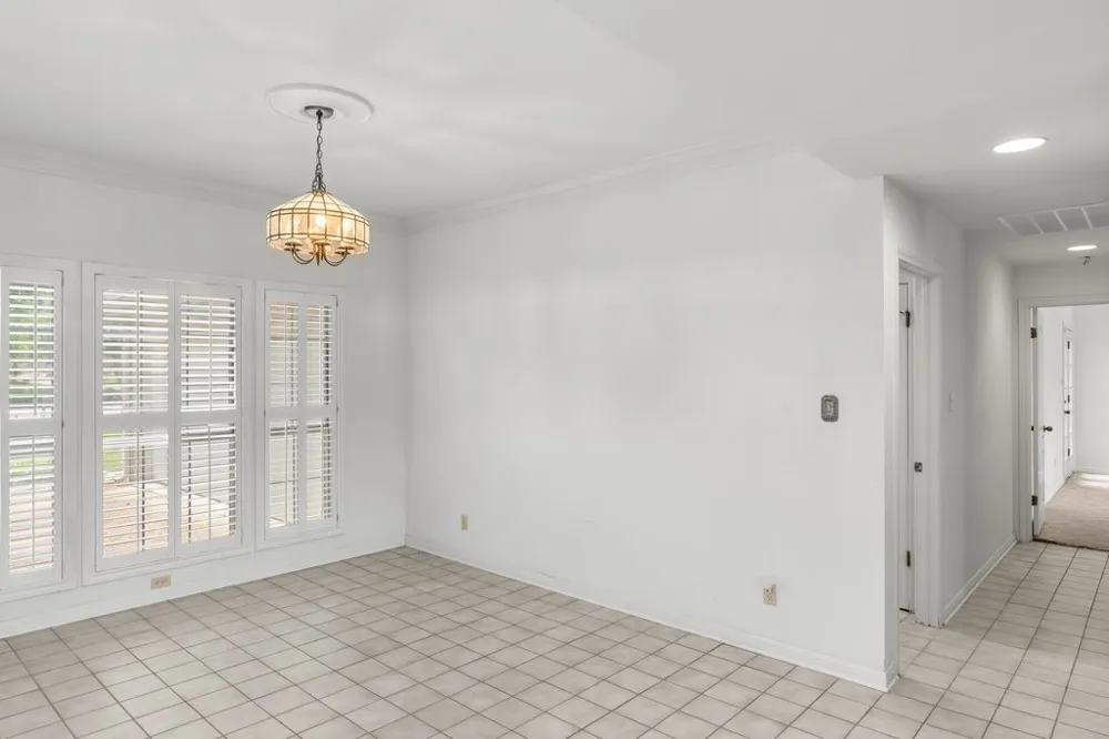 11115 Shady Hollow Drive Austin, TX 78748