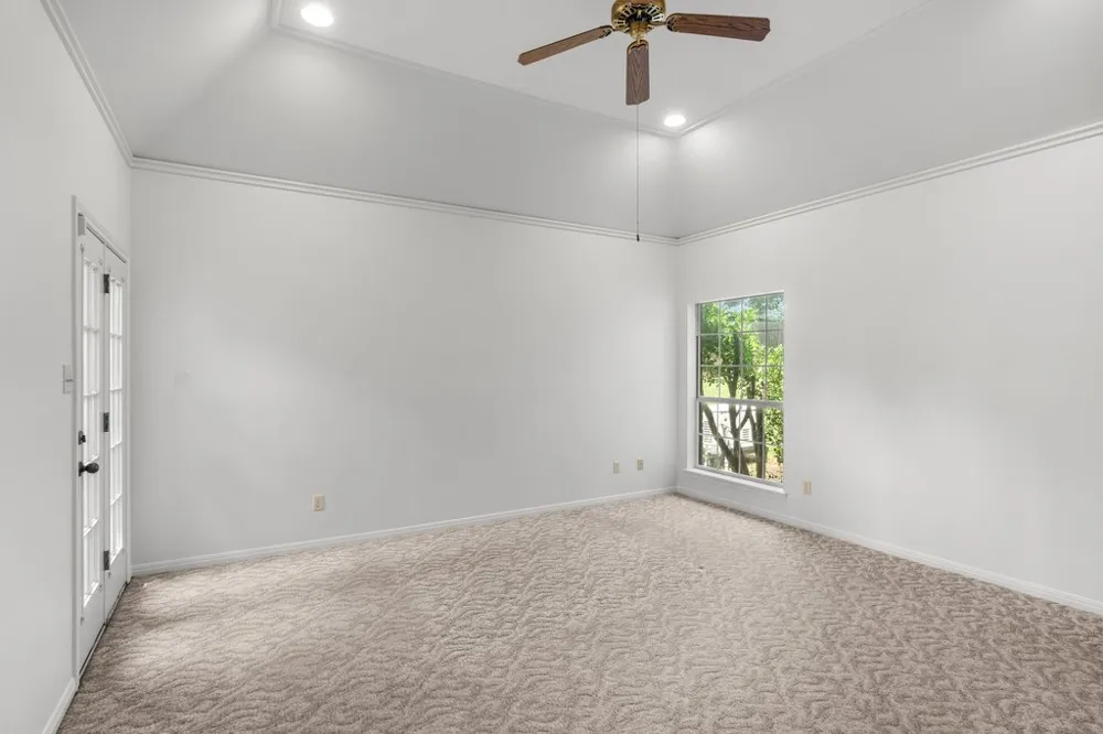 11115 Shady Hollow Drive Austin, TX 78748