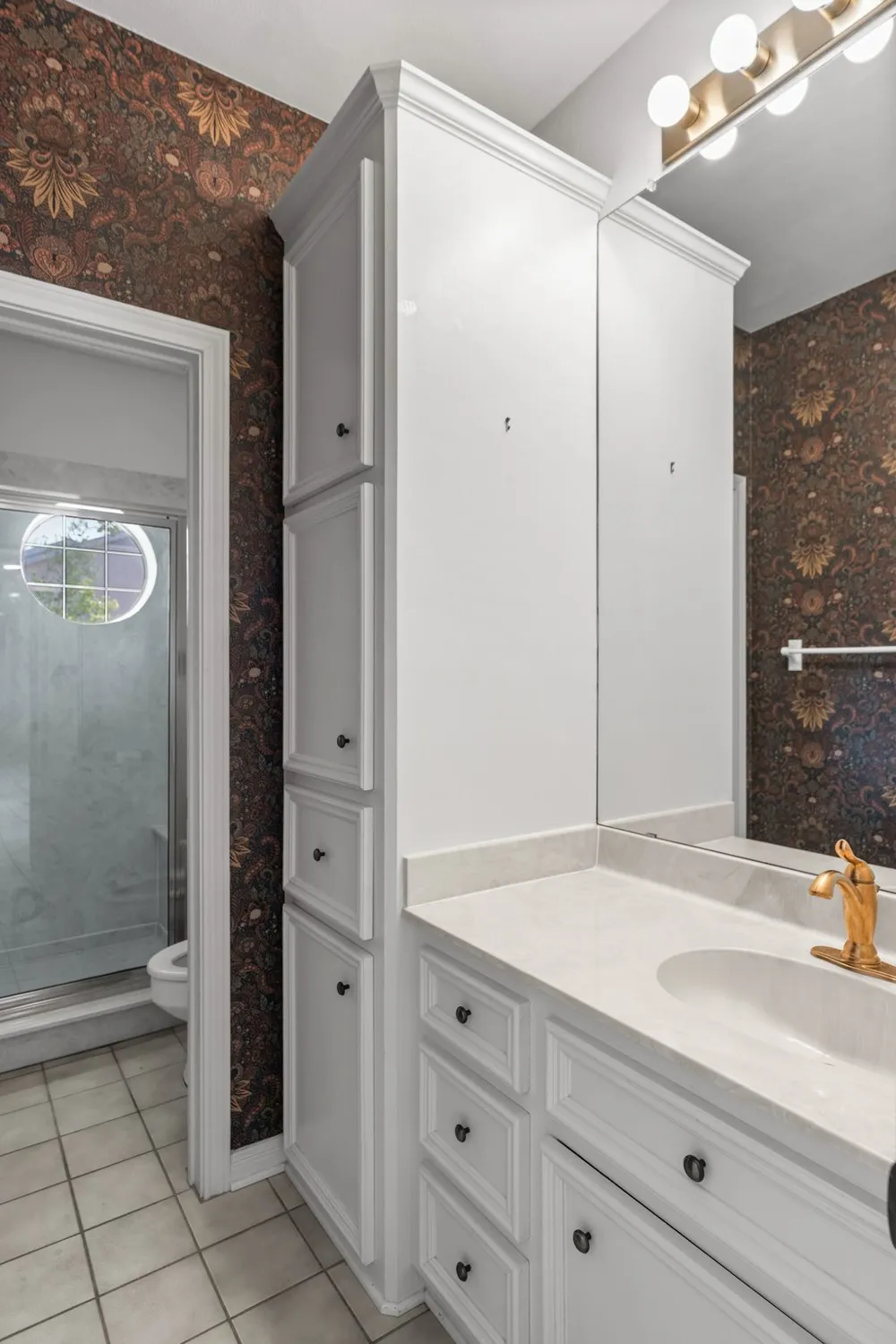 11115 Shady Hollow Drive Austin, TX 78748