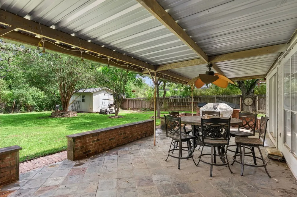 11115 Shady Hollow Drive Austin, TX 78748