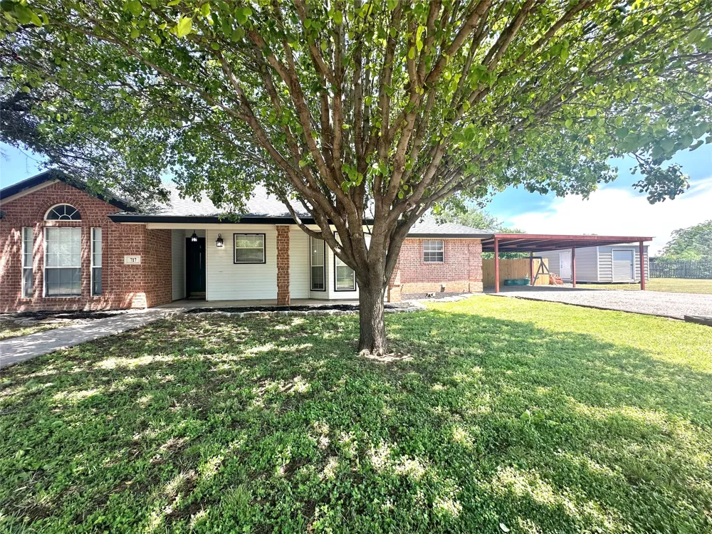 717 Groves Road Tuscola, TX 79562