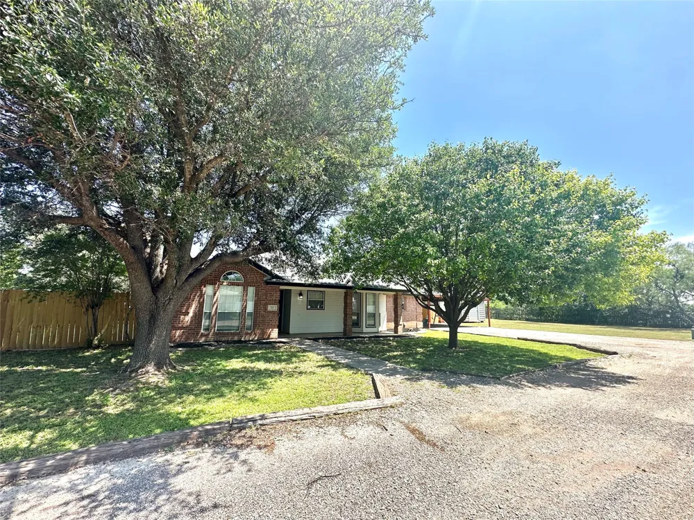 717 Groves Road Tuscola, TX 79562