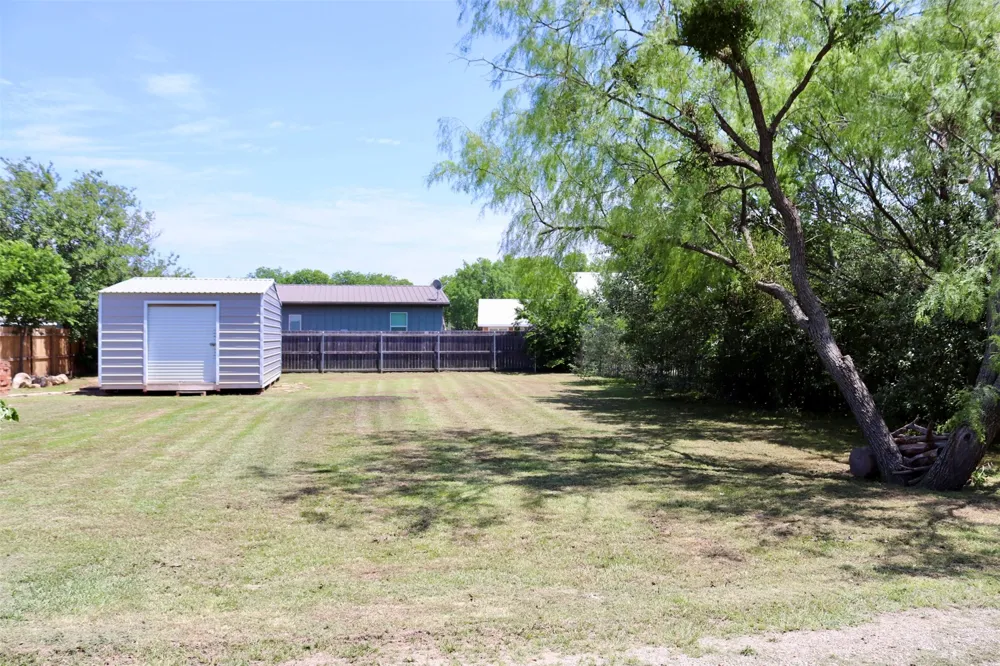 717 Groves Road Tuscola, TX 79562