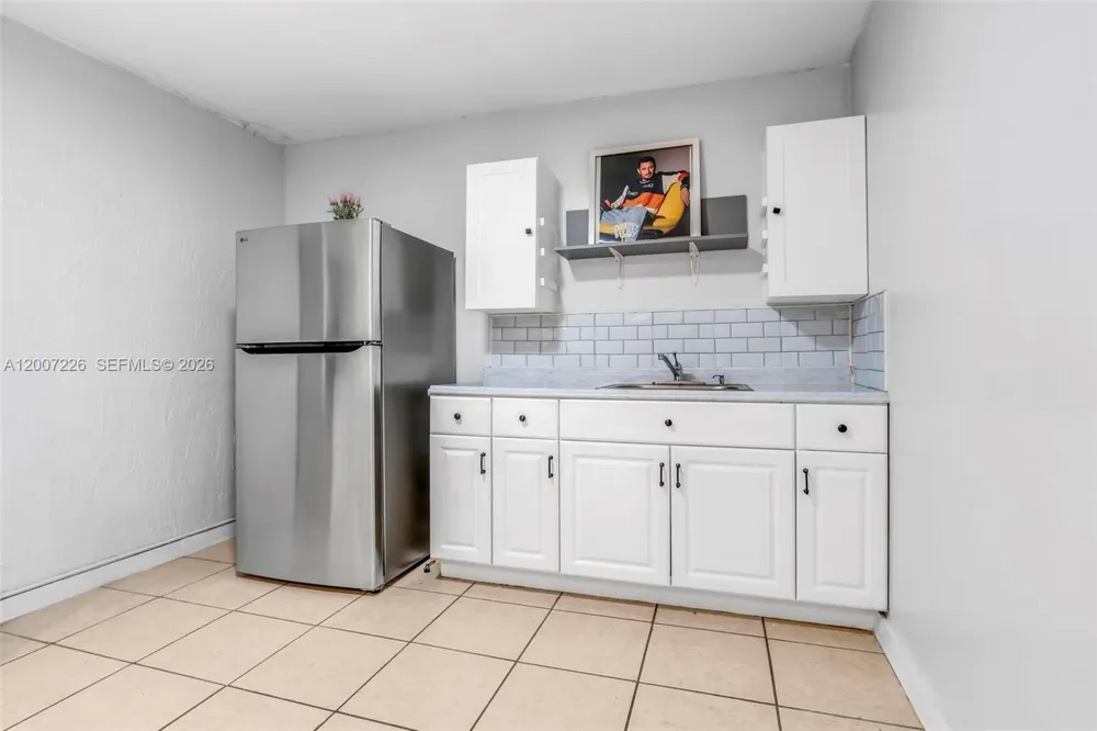 10048 SW 221st St Cutler Bay, FL 33190