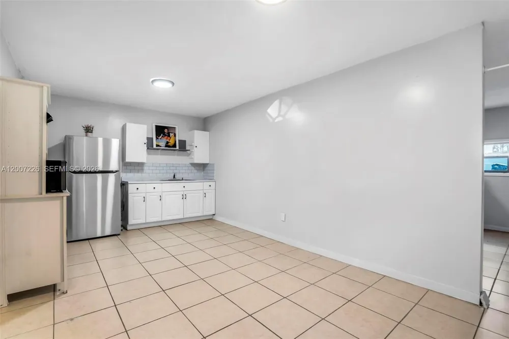 10048 SW 221st St Cutler Bay, FL 33190