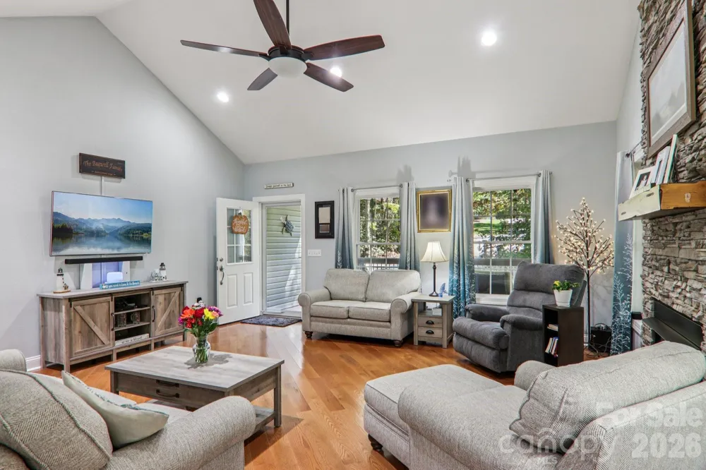 6 Wagon Trace Flat Rock, NC 28731