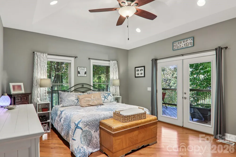 6 Wagon Trace Flat Rock, NC 28731