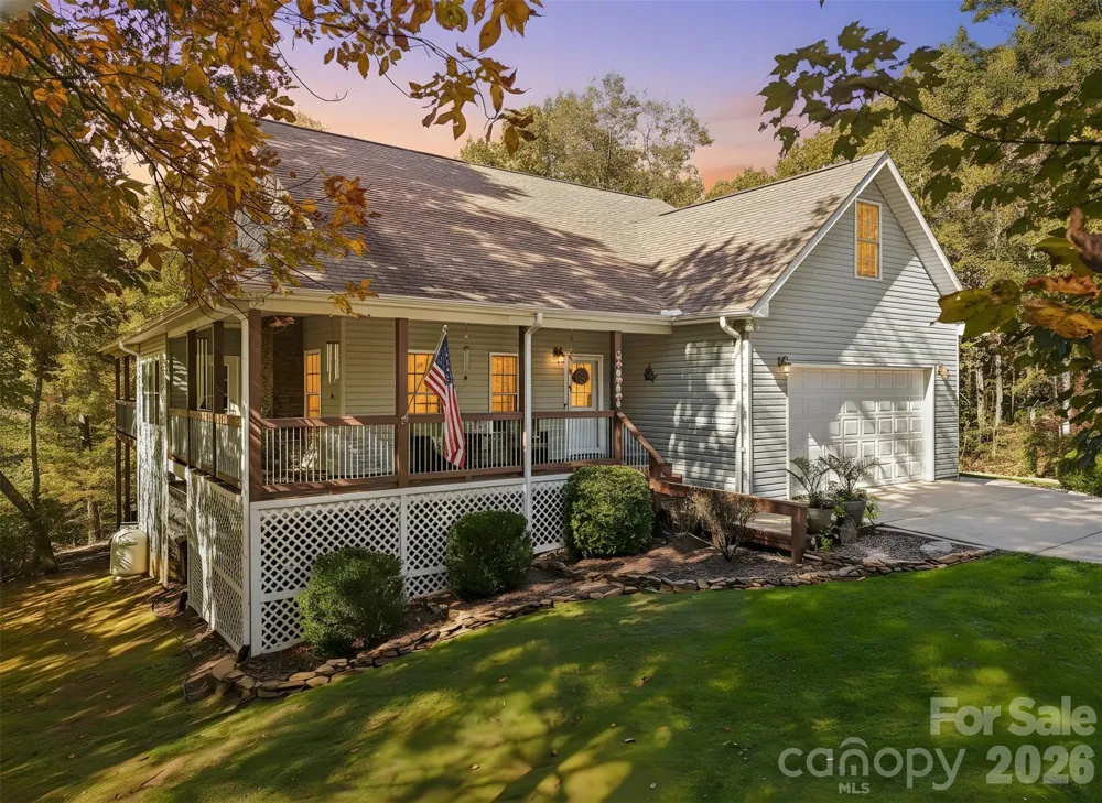 6 Wagon Trace Flat Rock, NC 28731