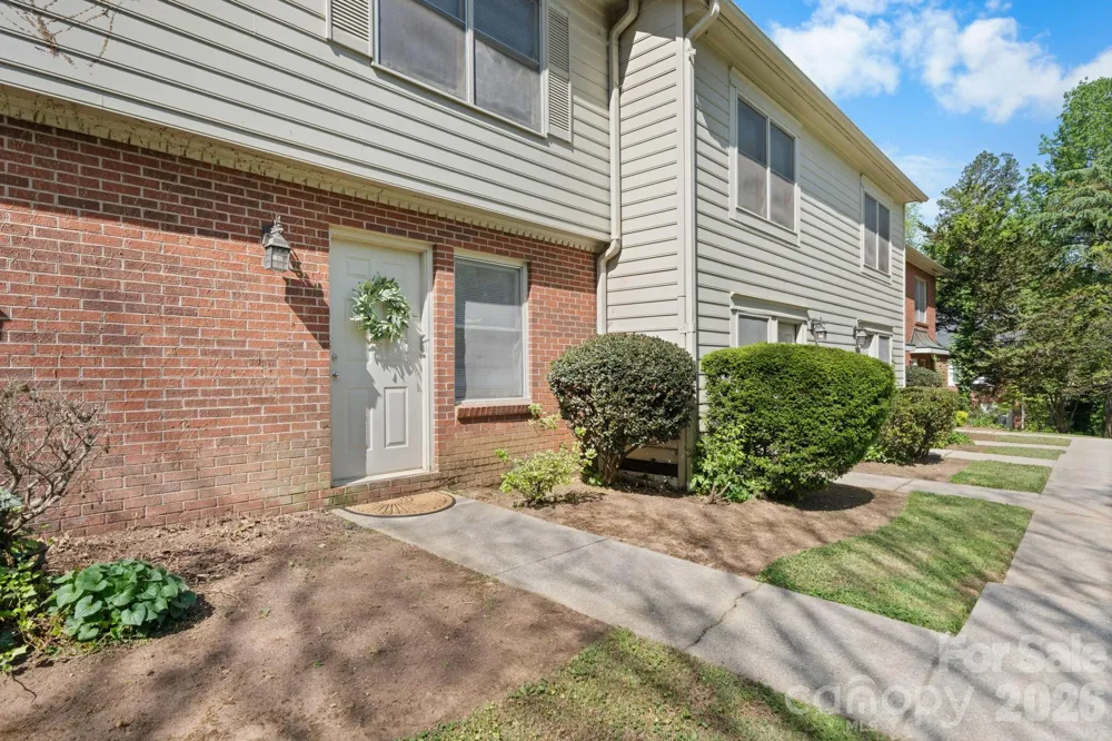 239 13th Avenue Place NW #6 Hickory, NC 28601