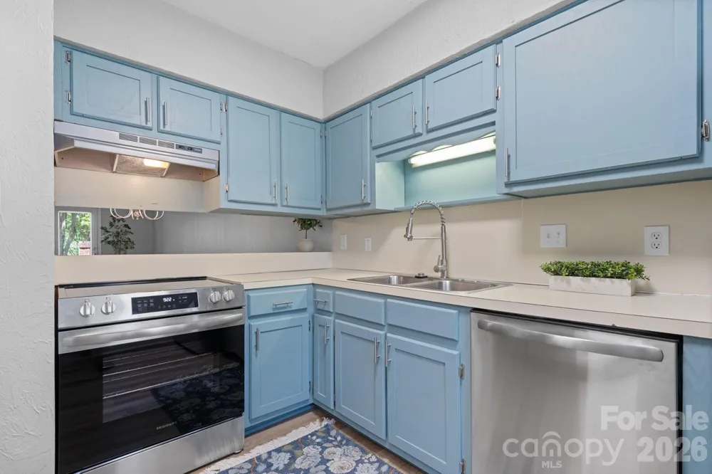 239 13th Avenue Place NW #6 Hickory, NC 28601