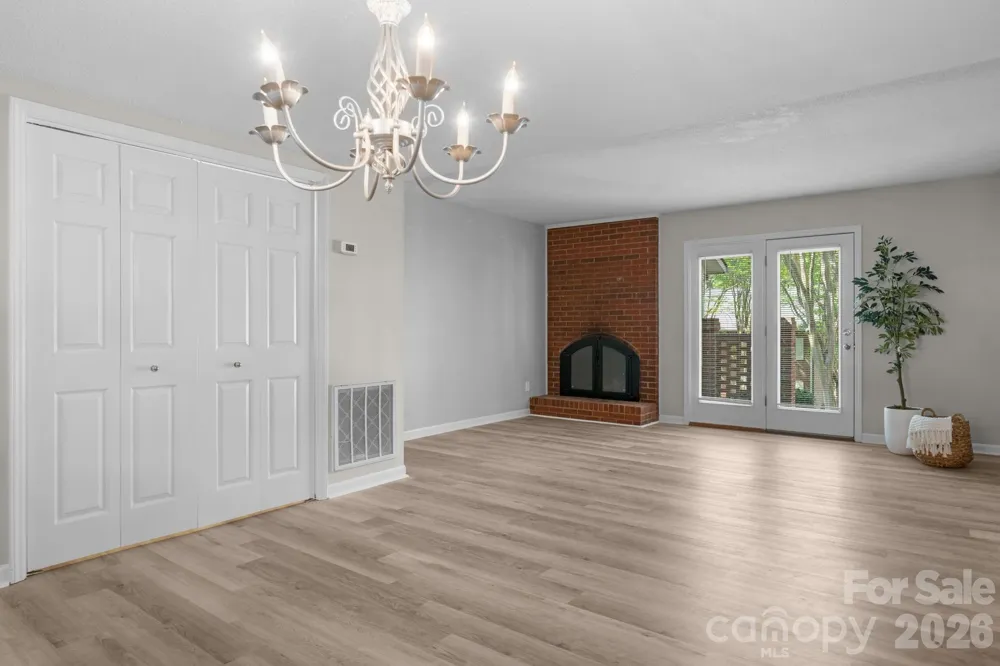 239 13th Avenue Place NW #6 Hickory, NC 28601