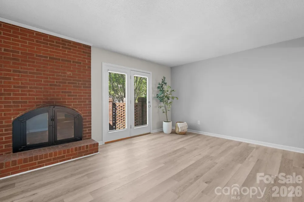 239 13th Avenue Place NW #6 Hickory, NC 28601
