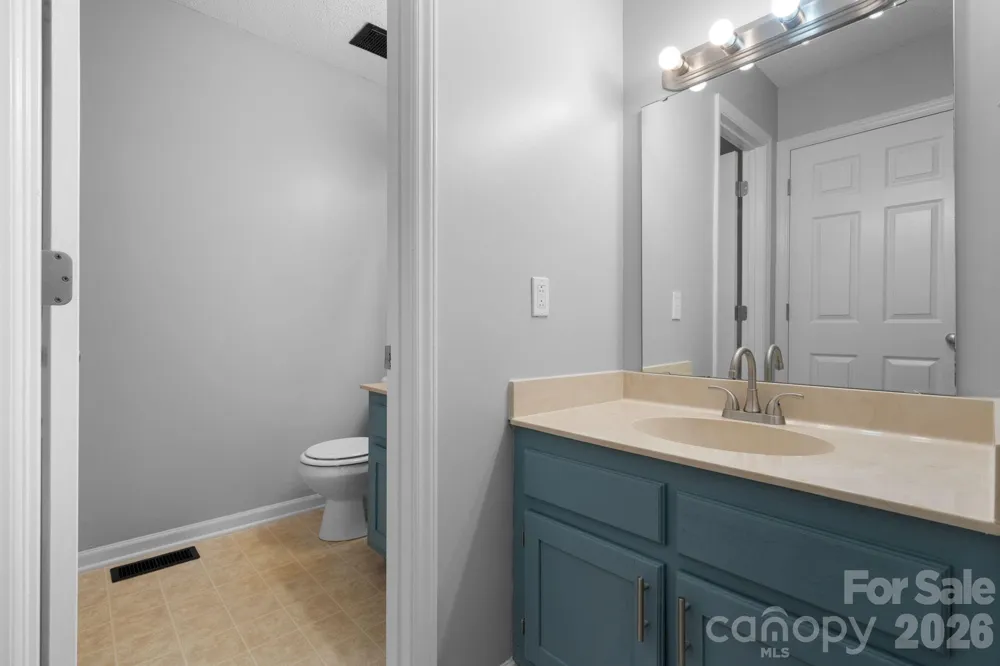 239 13th Avenue Place NW #6 Hickory, NC 28601