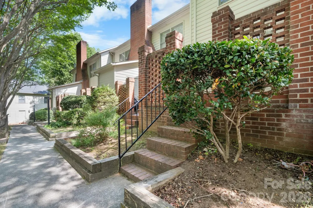 239 13th Avenue Place NW #6 Hickory, NC 28601