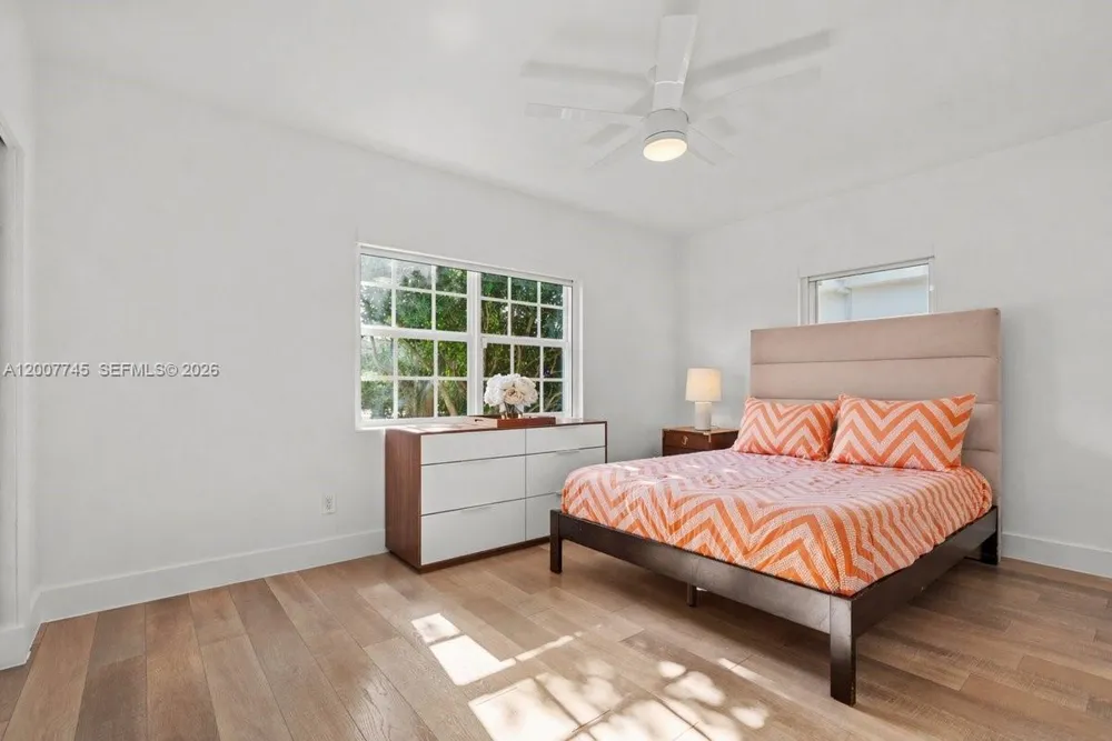11790 NE 8th Ave Biscayne Park, FL 33161