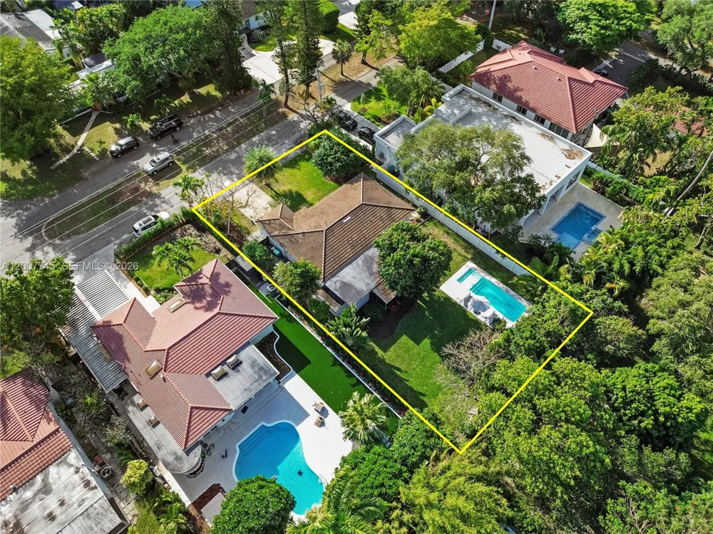 11790 NE 8th Ave Biscayne Park, FL 33161