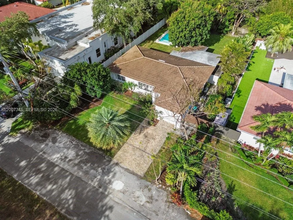 11790 NE 8th Ave Biscayne Park, FL 33161