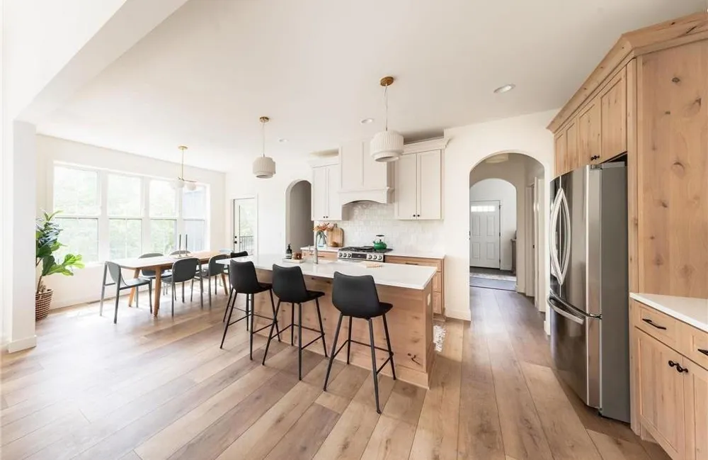 209 Quail Street Mahtomedi, MN 55115