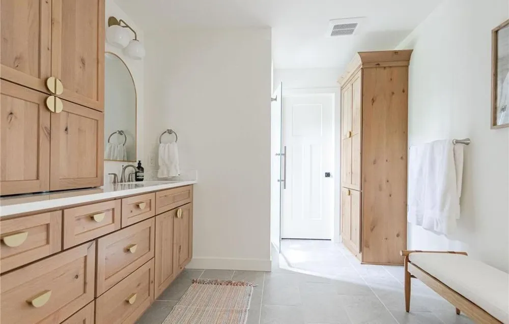 209 Quail Street Mahtomedi, MN 55115