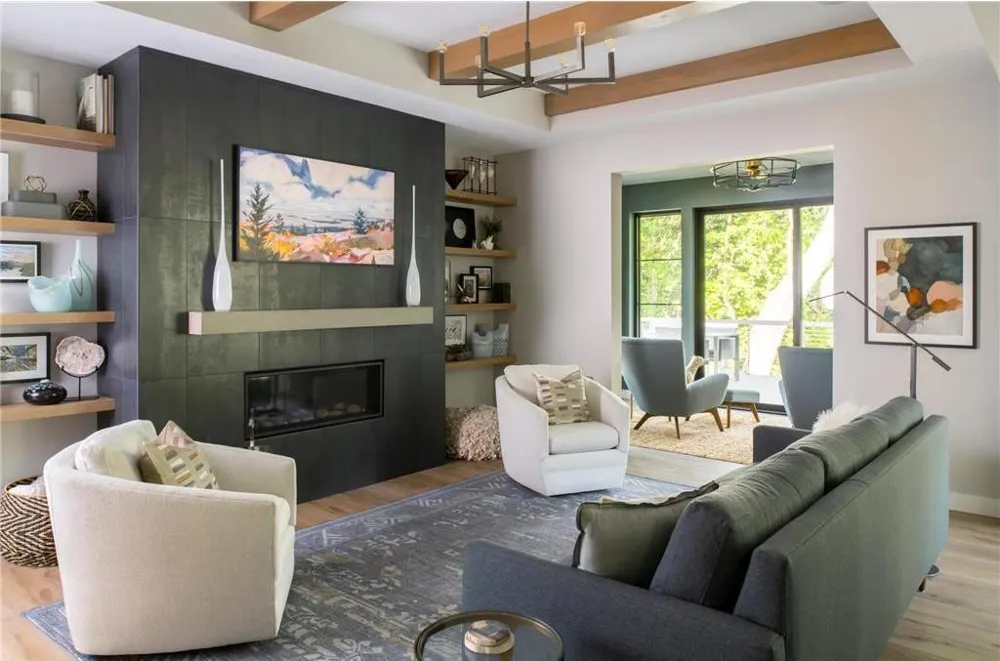 209 Quail Street Mahtomedi, MN 55115