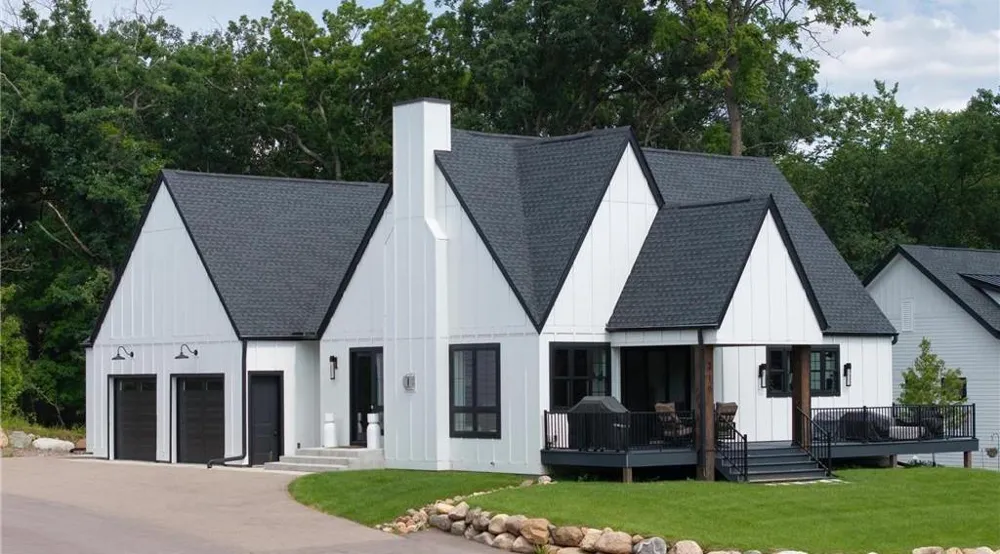209 Quail Street Mahtomedi, MN 55115