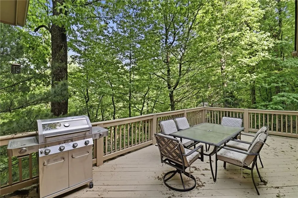 1105 Valley View Drive Big Canoe, GA 30143