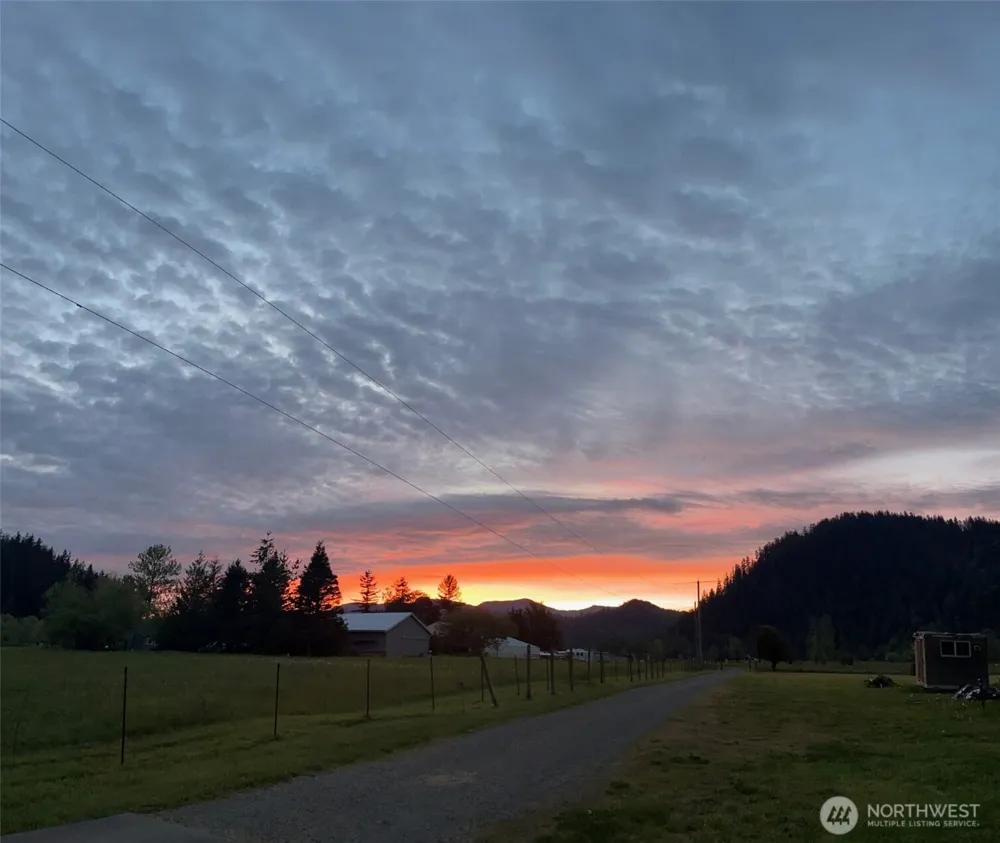 47335 260th Avenue SE Enumclaw, WA 98022