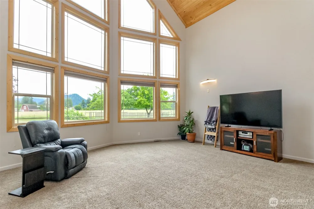 47335 260th Avenue SE Enumclaw, WA 98022