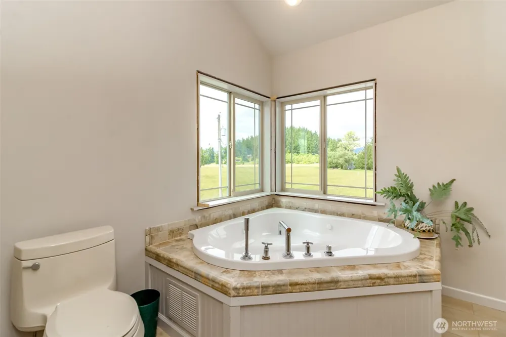 47335 260th Avenue SE Enumclaw, WA 98022
