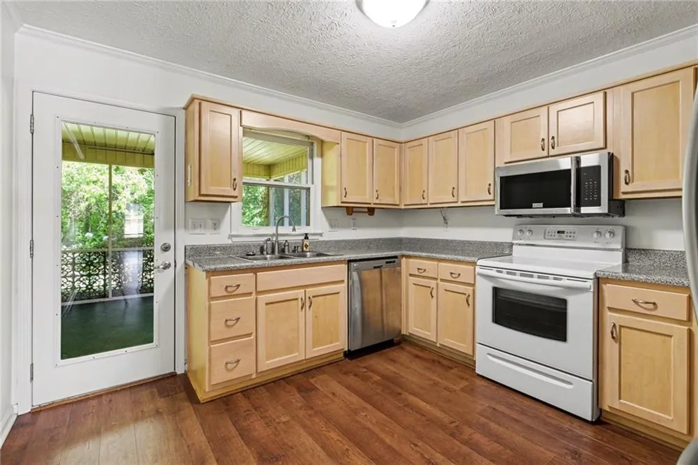 6190 Douglas Manor Court Douglasville, GA 30134