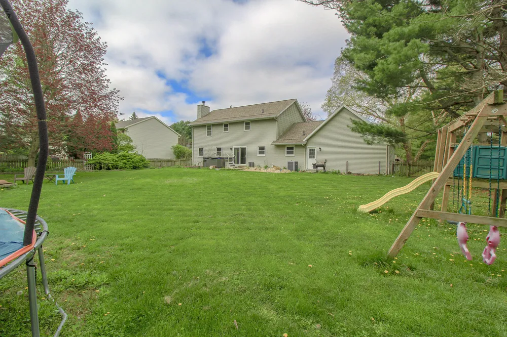 4946 Catskill Street Galesburg, MI 49053