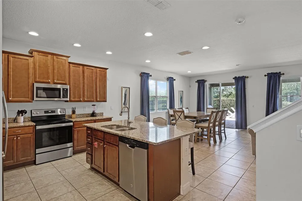 7527 MARKER AVENUE Kissimmee, FL 34747
