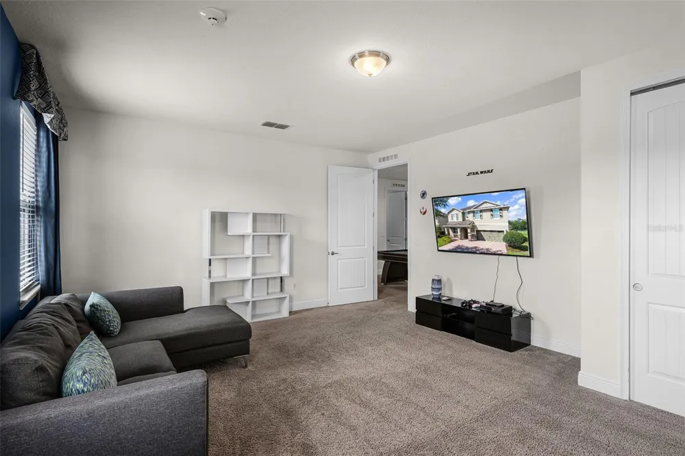 7527 MARKER AVENUE Kissimmee, FL 34747