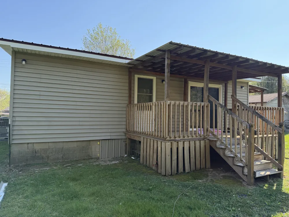 303 W Stewart Ave Monterey, TN 38574