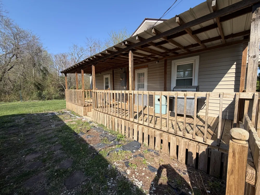 303 W Stewart Ave Monterey, TN 38574