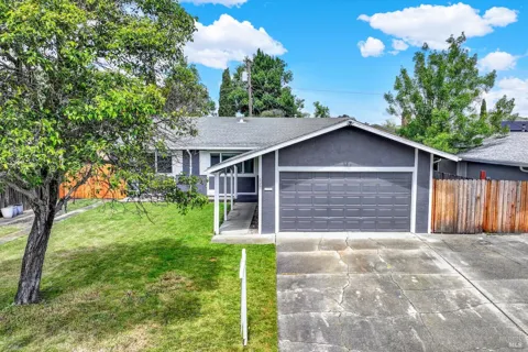 806 Meadowlark Drive