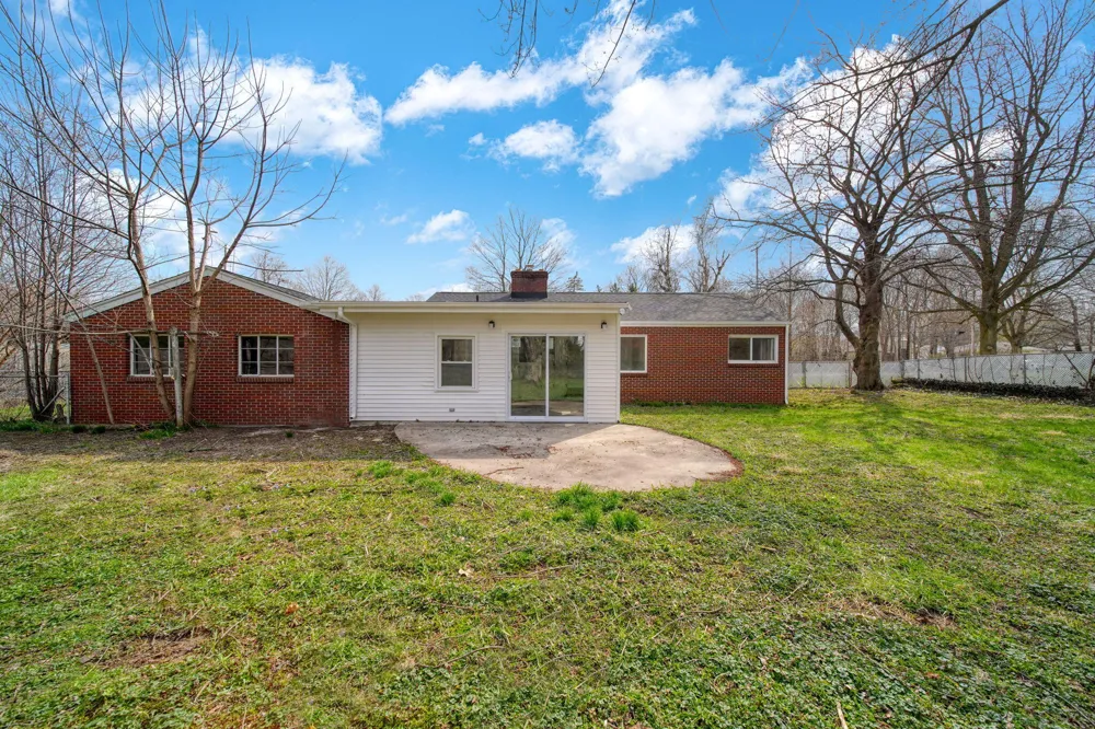 418 S Scott Street Adrian, MI 49221
