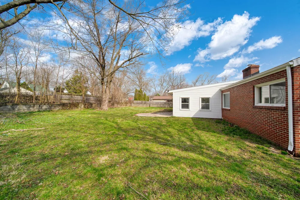 418 S Scott Street Adrian, MI 49221