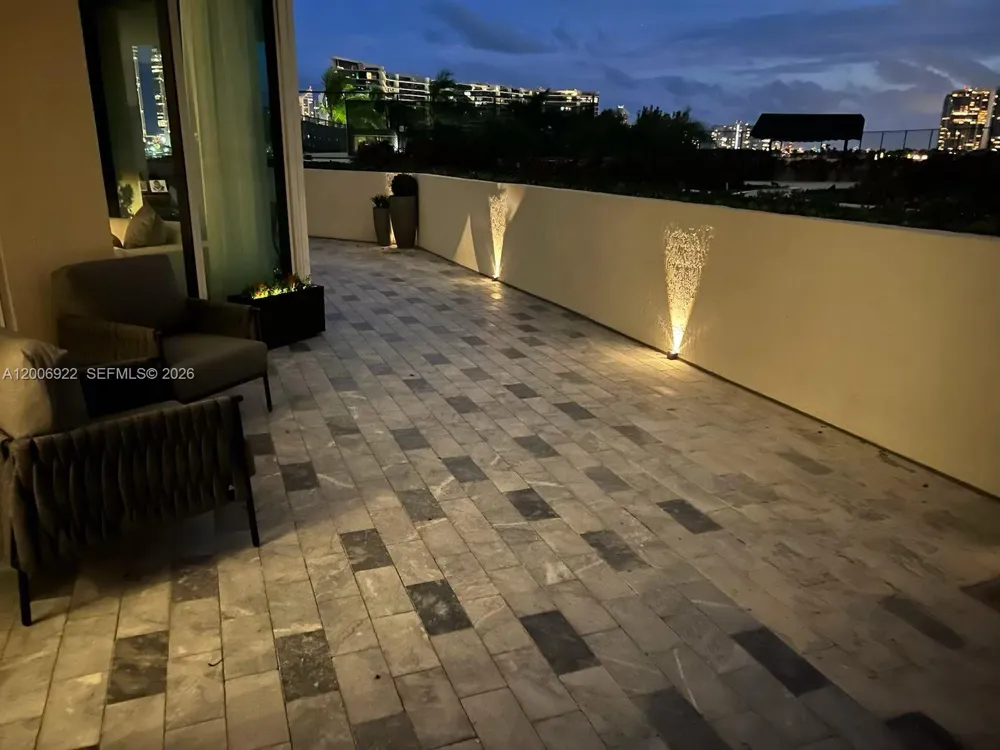 3370 Hidden Bay Dr #409 Aventura, FL 33180