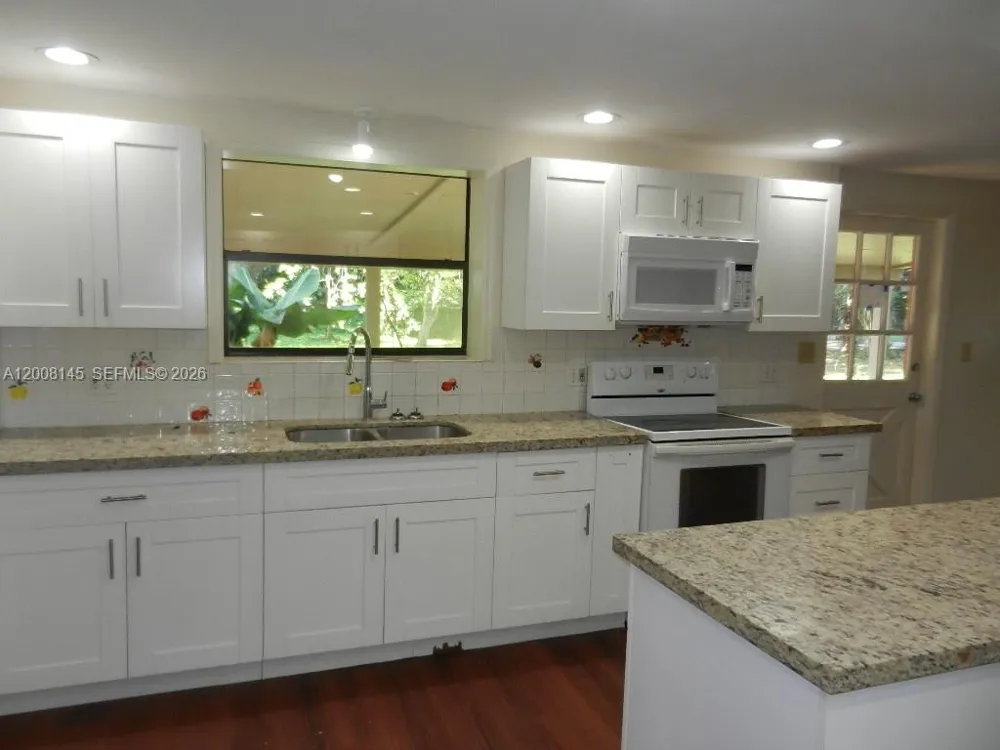 18950 SW 240th ST Homestead, FL 33031