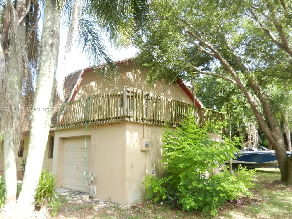 18950 SW 240th ST Homestead, FL 33031