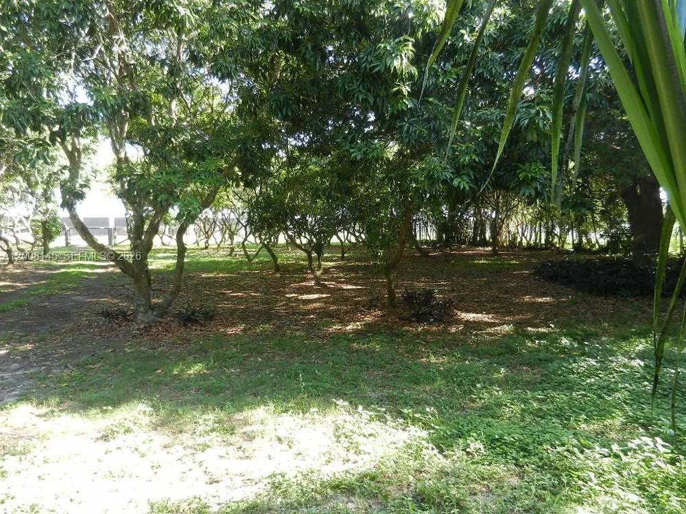 18950 SW 240th ST Homestead, FL 33031
